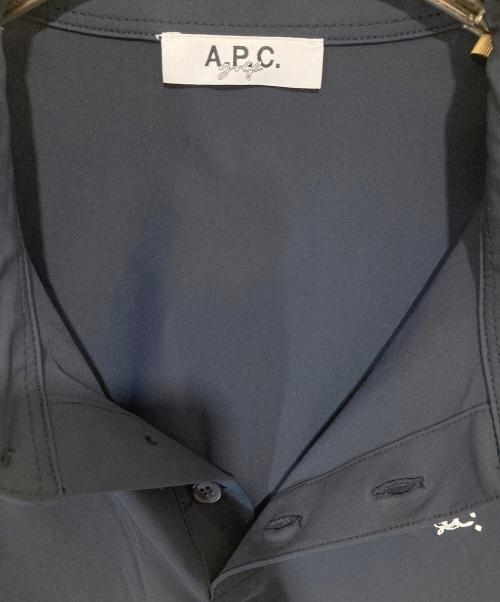 A.P.C. GOLF（アーペーセーゴルフ）A.P.C. GOLF (アーペーセーゴルフ) Enzo T-shirt　21252-1-29912 ネイビー サイズ:42の古着・服飾アイテム