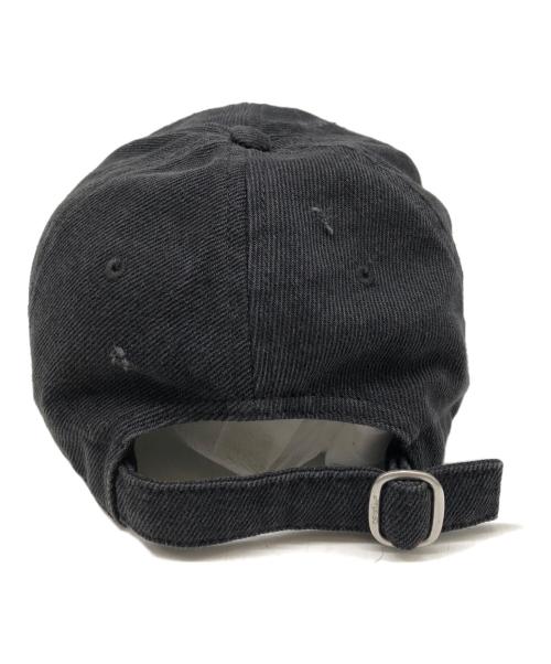 OFFWHITE（オフホワイト）OFFWHITE (オフホワイト) Distressed Denim Baseball Cap　OWLA017S25DEN003 ブラック サイズ:OSの古着・服飾アイテム