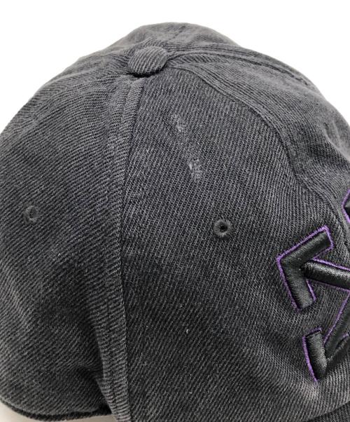 OFFWHITE（オフホワイト）OFFWHITE (オフホワイト) Distressed Denim Baseball Cap　OWLA017S25DEN003 ブラック サイズ:OSの古着・服飾アイテム
