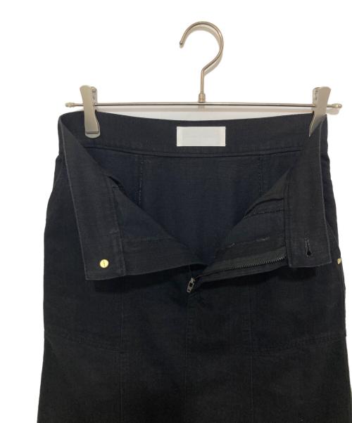 Mame Kurogouchi（マメクロゴウチ）mame kurogouchi (マメクロゴウチ) Trapeze Demin Skirt　トラペーズデニムスカート　ブラックデニム　MM22PF-SK714 ブラック サイズ:2の古着・服飾アイテム