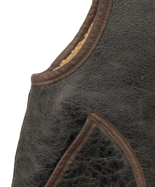 Nigel Cabourn Authentic（ナイジェルケーボン オーセンティック）Nigel Cabourn Authentic (ナイジェルケーボン オーセンティック) Short Deck Vest　ムートンベスト　レザーベスト　ダブルジップ　8037-11-70000 ブラウン サイズ:46の古着・服飾アイテム