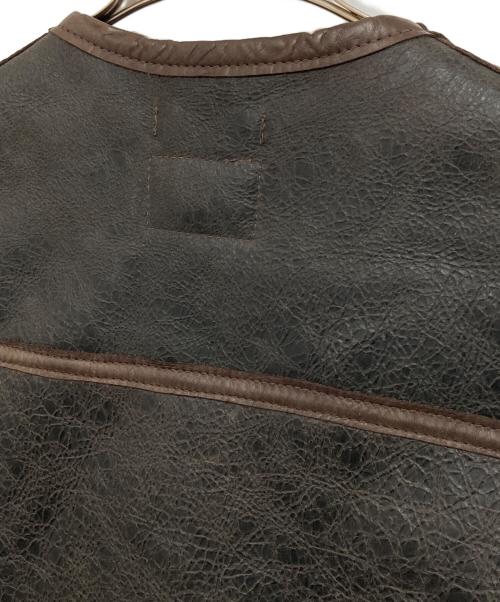 Nigel Cabourn Authentic（ナイジェルケーボン オーセンティック）Nigel Cabourn Authentic (ナイジェルケーボン オーセンティック) Short Deck Vest　ムートンベスト　レザーベスト　ダブルジップ　8037-11-70000 ブラウン サイズ:46の古着・服飾アイテム