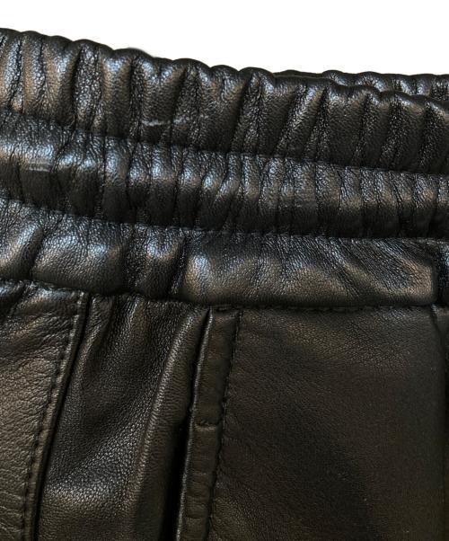 KITH（キス）KITH (キス) Sennet Cargo Pants Cypress（セネットカーゴパンツサイプレス）/ レザーカーゴパンツ　KHM060468 ブラック サイズ:Lの古着・服飾アイテム