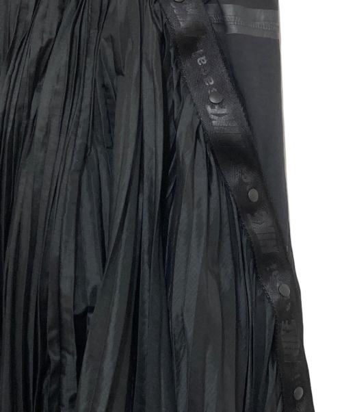 NIKE（ナイキ）NIKE (ナイキ) sacai (サカイ) サカイ プリーツ ロングスカート ミモレ丈　CZ4683-010 ブラック サイズ:xsの古着・服飾アイテム