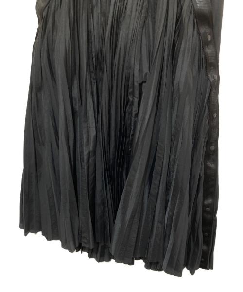 NIKE（ナイキ）NIKE (ナイキ) sacai (サカイ) サカイ プリーツ ロングスカート ミモレ丈　CZ4683-010 ブラック サイズ:xsの古着・服飾アイテム