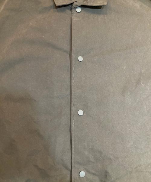 FOG ESSENTIALS（フィアオブゴッド エッセンシャル）FOG ESSENTIALS (フィアオブゴッド エッセンシャル) ステンカラーコート カーキ サイズ:SIZE Lの古着・服飾アイテム