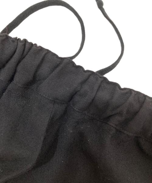 BLACK COMME des GARCONS（ブラックコムデギャルソン）BLACK COMME des GARCONS (ブラックコムデギャルソン) ウールボリュームスカート WOOL SKIRT　 AD2020　1G-S003 ブラック サイズ:XSの古着・服飾アイテム