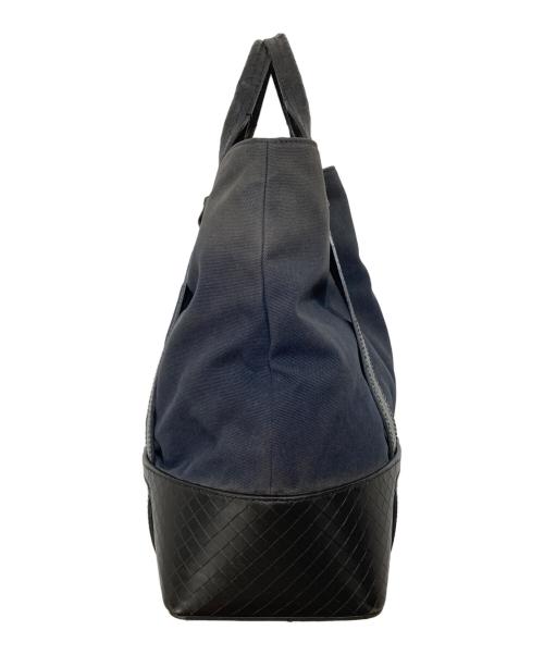 BOTTEGA VENETA（ボッテガベネタ）BOTTEGA VENETA (ボッテガベネタ) イントレチャート トートバッグ　Intrecciato tote bag  ブラックの古着・服飾アイテム