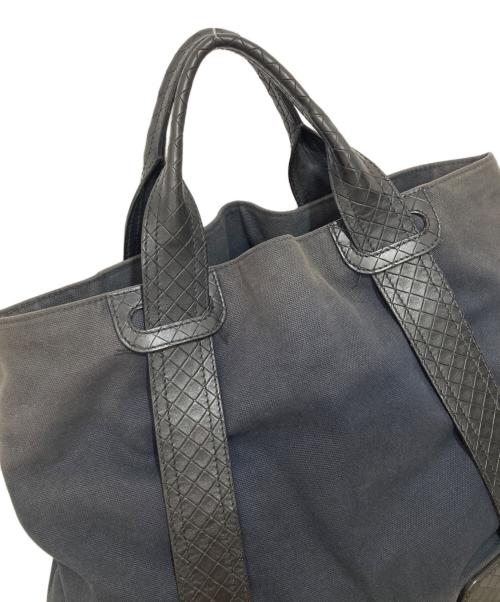BOTTEGA VENETA（ボッテガベネタ）BOTTEGA VENETA (ボッテガベネタ) イントレチャート トートバッグ　Intrecciato tote bag  ブラックの古着・服飾アイテム