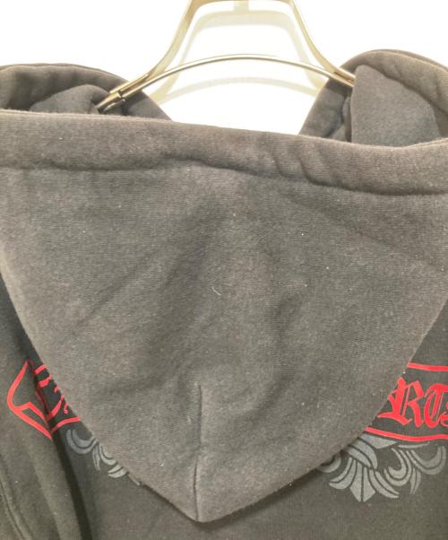 CHROME HEARTS（クロムハーツ）CHROME HEARTS (クロムハーツ) ブランドロゴプリントジップパーカー　タガージッパー　袖プリント　LOGO ZIP FOODIE  ブラック サイズ:Mの古着・服飾アイテム