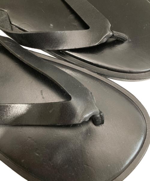 AURALEE（オーラリー）AURALEE (オーラリー) レザートングサンダル　Leather thong sandals ブラック サイズ:10の古着・服飾アイテム