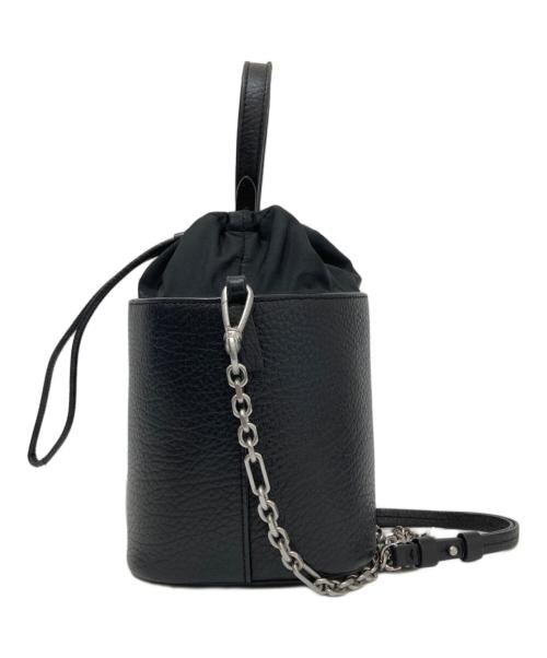 Maison Margiela（メゾンマルジェラ）Maison Margiela (メゾンマルジェラ) チェーンショルダーレザーバケットバッグ　Chain shoulder leather bag　S61WG0035 P0396 ブラックの古着・服飾アイテム