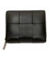 BOTTEGA VENETA（ボッテガベネタ）の古着「イントレチャートウォレット　二つ折り財布　 P02942341N」｜ブラック