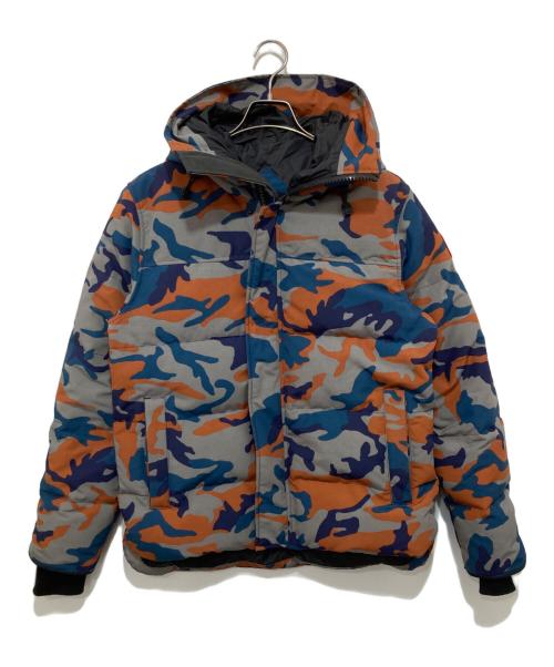 CANADA GOOSE（カナダグース）CANADA GOOSE (カナダグース) MACMILLAN PARKA（マクミランパーカ カモフラージュプリント）　3804MAP グレー サイズ:Lの古着・服飾アイテム
