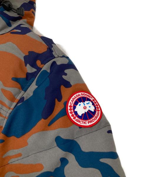 CANADA GOOSE（カナダグース）CANADA GOOSE (カナダグース) MACMILLAN PARKA（マクミランパーカ カモフラージュプリント）　3804MAP グレー サイズ:Lの古着・服飾アイテム