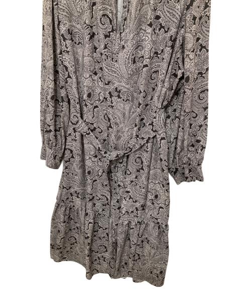 23区（ニジュウサンク）23区 (ニジュウサンク) 【洗える】Rattiペイズリープリント ティアード ワンピース ブラック サイズ:44の古着・服飾アイテム
