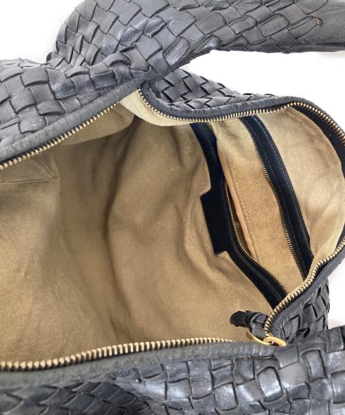 BOTTEGA VENETA（ボッテガベネタ）BOTTEGA VENETA (ボッテガベネタ) イントレチャートワンショルダーバッグ　115654 V0013 2040 ブラックの古着・服飾アイテム