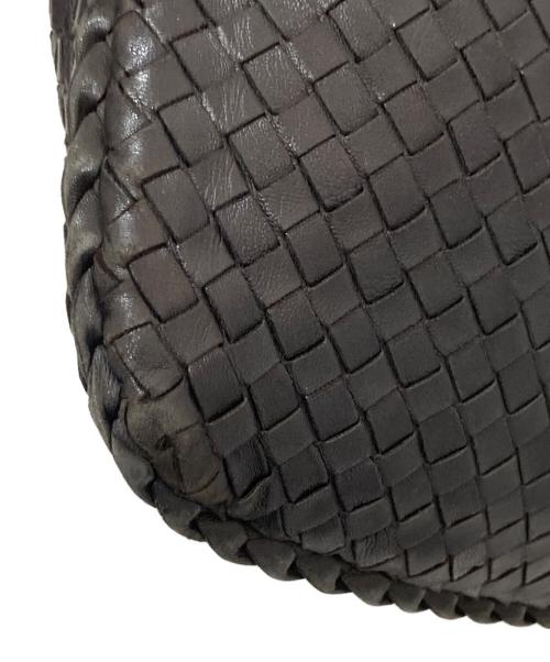 BOTTEGA VENETA（ボッテガベネタ）BOTTEGA VENETA (ボッテガベネタ) イントレチャートワンショルダーバッグ　115654 V0013 2040 ブラックの古着・服飾アイテム