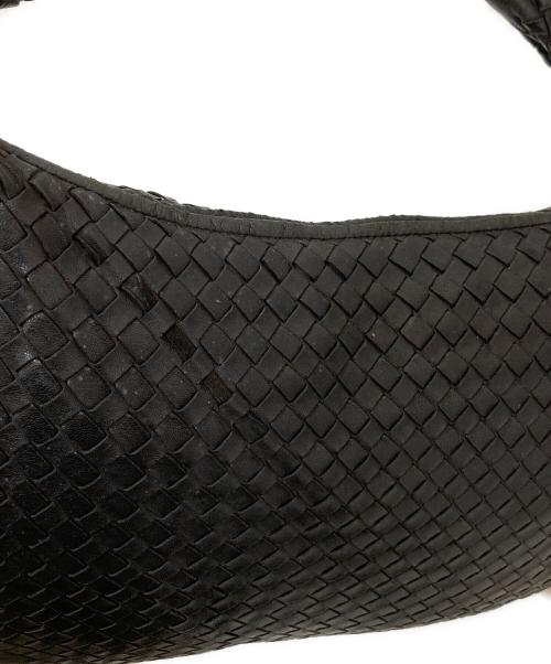 BOTTEGA VENETA（ボッテガベネタ）BOTTEGA VENETA (ボッテガベネタ) イントレチャートワンショルダーバッグ　115654 V0013 2040 ブラックの古着・服飾アイテム