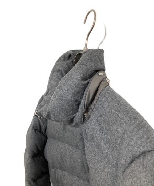 MONCLER（モンクレール）MONCLER (モンクレール) ALLEMAND GIUBBOTTO アレマン E20914091825 V0054 グレー サイズ:2の古着・服飾アイテム