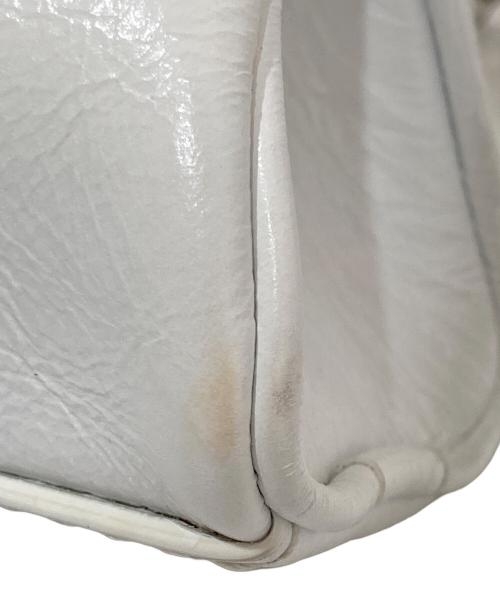 DSQUARED2（ディースクエアード）DSQUARED2 (ディースクエアード) Gothic レザーショルダーバッグ ホワイトの古着・服飾アイテム