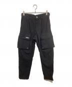 BURBERRY LONDONバーバリーロンドン）の古着「ラバーロゴ サイドポケット カーゴパンツ」｜ブラック