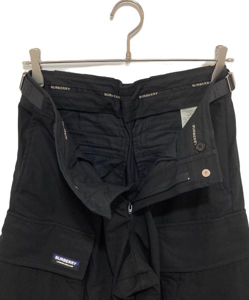 BURBERRY LONDON（バーバリーロンドン）BURBERRY LONDON (バーバリーロンドン) ラバーロゴ サイドポケット カーゴパンツ ブラック サイズ:46の古着・服飾アイテム