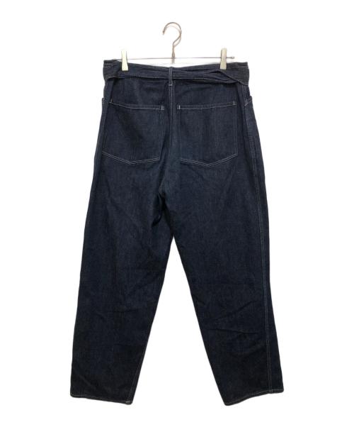 COMOLI（コモリ）COMOLI (コモリ) ベルテッド ワイド テーパード デニムパンツ　23SS　W03-03001 インディゴ サイズ:2の古着・服飾アイテム
