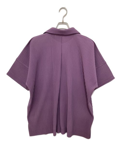 HOMME PLISSE ISSEY MIYAKE（オム プリッセ イッセイ ミヤケ）HOMME PLISSE ISSEY MIYAKE 25SS MONTHLY COLOR APRIL（マンスリーカラー エイプリル）プリーツシャツ HP51-JJ117 / 半袖シャツ パープル サイズ:３の古着・服飾アイテム
