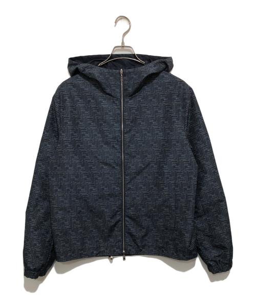 FENDI（フェンディ）FENDI (フェンディ) Denim-Effect-Ff-Windbreaker　ズッカ柄 リバーシブルナイロンジャケット　FAA615 AV61 ネイビー サイズ:44の古着・服飾アイテム