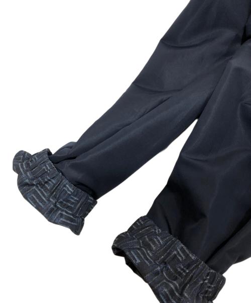 FENDI（フェンディ）FENDI (フェンディ) Denim-Effect-Ff-Windbreaker　ズッカ柄 リバーシブルナイロンジャケット　FAA615 AV61 ネイビー サイズ:44の古着・服飾アイテム