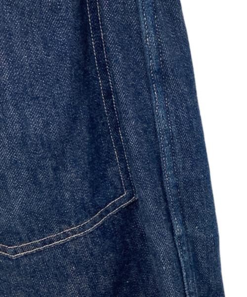 COMOLI（コモリ）COMOLI (コモリ) ベルテッドパンツデニムパンツ 	S03-03012 インディゴ サイズ:2の古着・服飾アイテム