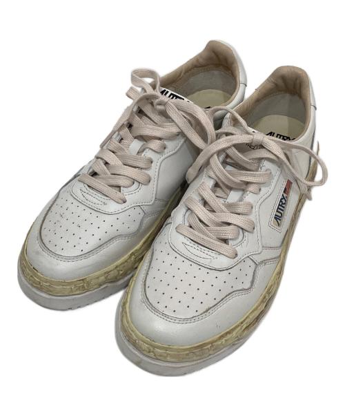 AUTRY（オートリ―）AUTRY (オートリ―) Maison MIHARA YASUHIRO (メゾン ミハラ ヤスヒロ) ローカットスニーカー ホワイト サイズ:43の古着・服飾アイテム