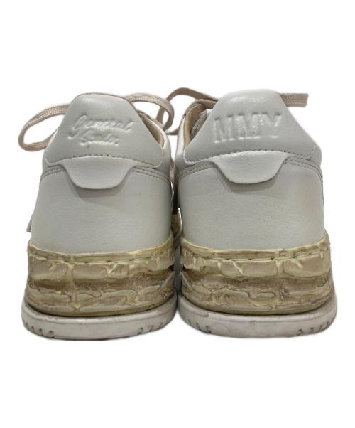 AUTRY（オートリ―）AUTRY (オートリ―) Maison MIHARA YASUHIRO (メゾン ミハラ ヤスヒロ) ローカットスニーカー ホワイト サイズ:43の古着・服飾アイテム