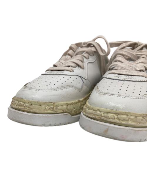 AUTRY（オートリ―）AUTRY (オートリ―) Maison MIHARA YASUHIRO (メゾン ミハラ ヤスヒロ) ローカットスニーカー ホワイト サイズ:43の古着・服飾アイテム