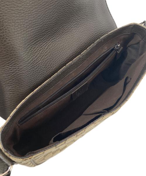 GUCCI（グッチ）GUCCI (グッチ) GGキャンバスショルダーバッグ　449172の古着・服飾アイテム