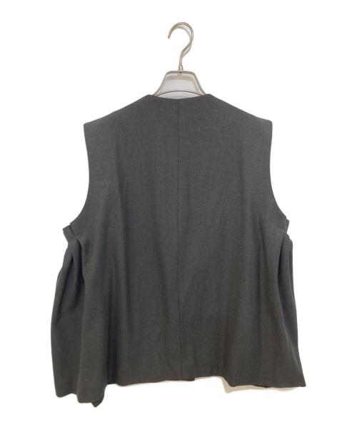 #Newans（ハッシュニュアンス）#Newans (ハッシュニュアンス) サイドギャザージレ / ベスト　VRNECW0412　亀恭子コラボ グレー サイズ:1の古着・服飾アイテム