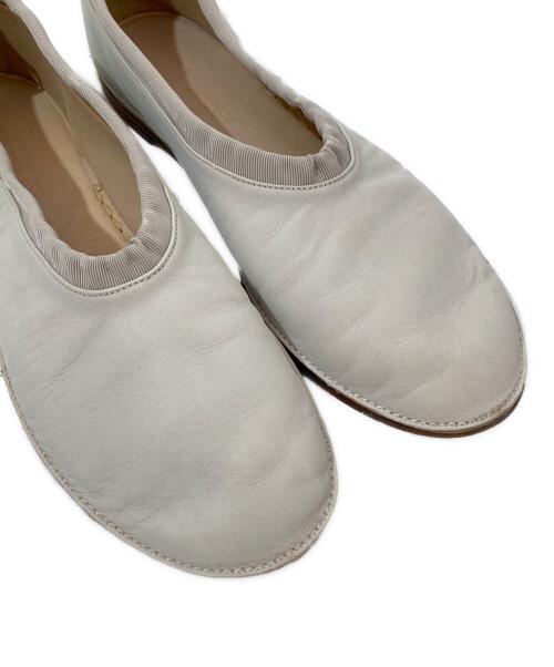 ARTS&SCIENCE（アーツアンドサイエンス）ARTS&SCIENCE (アーツアンドサイエンス) カンフーバレエシューズ アイボリー サイズ:241/2の古着・服飾アイテム