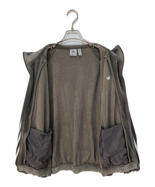 adidas（アディダス）adidas (アディダス) ベルベット オーバーサイズ トラックトップ　2J0001 グレー サイズ:Lの古着・服飾アイテム