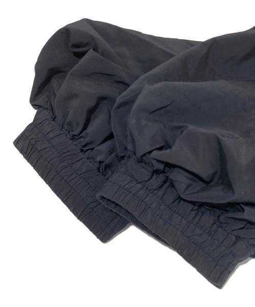 ENFOLD（エンフォルド）ENFOLD (エンフォルド) タフタ ギャザー ボリューム ブルゾン　300DS330-1660 ネイビー サイズ:38の古着・服飾アイテム