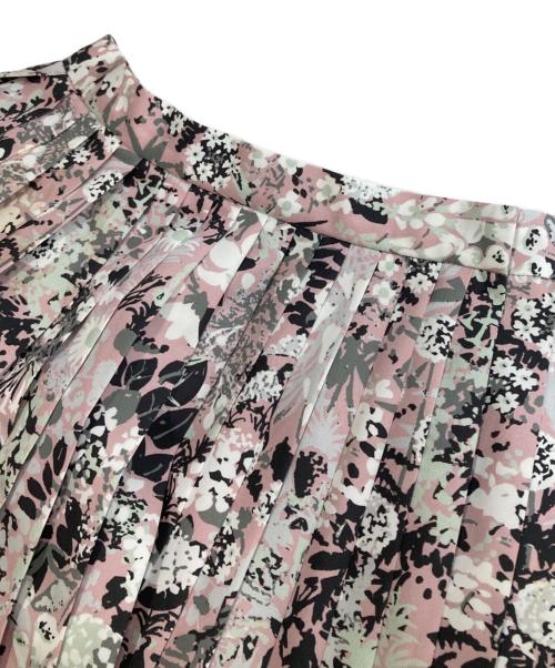SEVEN TEN by MIHO KAWAHITO（セブン テン バイ ミホ カワヒト）SEVEN TEN by MIHO KAWAHITO (セブン テン バイ ミホ カワヒト) プリントプリーツスカート　7A306 ピンク サイズ:Sの古着・服飾アイテム