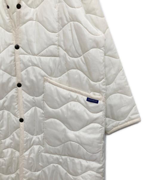 LAVENHAM（ラベンハム）LAVENHAM (ラベンハム) YLEVE (イレーヴ) スタンドカラーキルティングコート LV6039 ホワイト サイズ:XSの古着・服飾アイテム