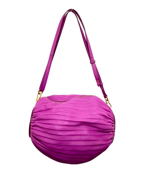 LOEWE（ロエベ）LOEWE (ロエベ) Pleated Leather Bracelet Pouch（プリーツレザー ブレスレットポーチ）A912P84X27 ショッキングピンクの古着・服飾アイテム