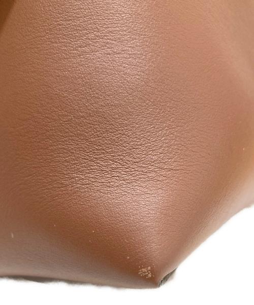 TOD'S（トッズ）TOD'S (トッズ) T CASE T TIMELESS（Ｔケース Ｔタイムレス）XBWTSTI0100XPRS203 / 2WAYショルダーバッグ ブラウンの古着・服飾アイテム