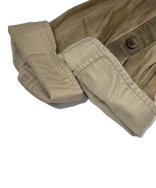 Maison MIHARA YASUHIRO（メゾン ミハラ ヤスヒロ）Maison MIHARA YASUHIRO (メゾン ミハラ ヤスヒロ) ウォッシュド加工フリルオーバー長袖シャツ 	B11SH112 ベージュ サイズ:36の古着・服飾アイテム