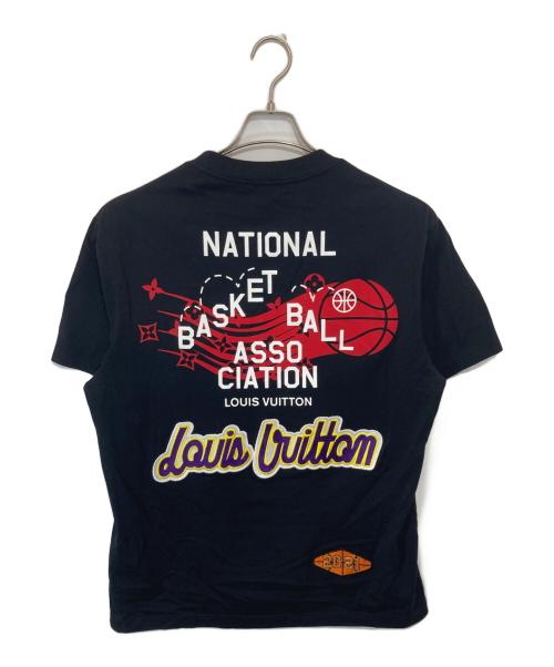 LOUIS VUITTON（ルイ ヴィトン）LOUIS VUITTON (ルイ ヴィトン) NBA (エヌビーエー) NBAマルチパッチTシャツ　RM212M DT3 HLY21W ブラック サイズ:Mの古着・服飾アイテム