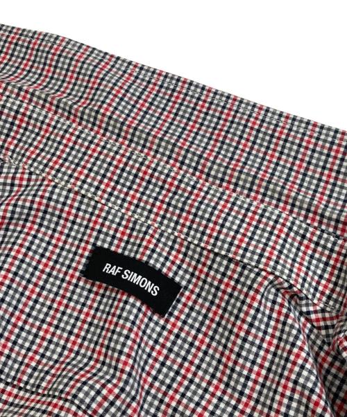 RAF SIMONS（ラフシモンズ）RAF SIMONS (ラフシモンズ) SHIRTS WITH ELASTIC ON THE BACK　シャツウィズエラスティックオンザブラック　18SS 181-224 レッド サイズ:46の古着・服飾アイテム