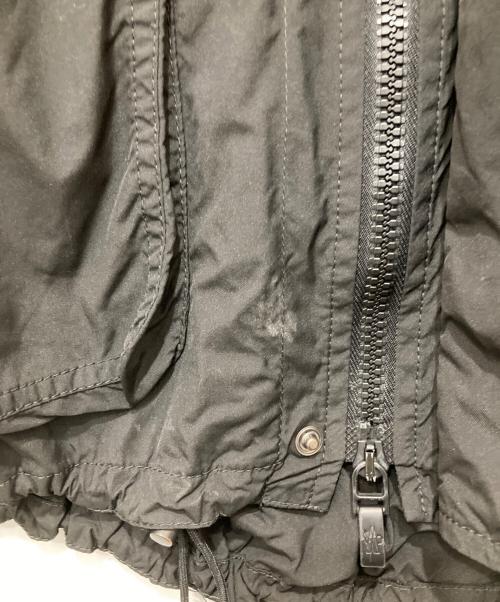 MONCLER GAMME BLEU（モンクレール ガム ブルー）MONCLER GAMME BLEU (モンクレール ガム ブルー) ナイロンコート RIND1000362 ブラック サイズ:4の古着・服飾アイテム