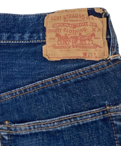 LEVI'S（リーバイス）LEVI'S (リーバイス) 60’s 501デニムパンツ USA製 ビッグE初期 赤耳 レインボーステッチ トップボタン点々刻印 フライボタン16刻印 Vステ ズレカン 足長R インディゴ サイズ:W29×L32 (実寸68cm×72㎝)の古着・服飾アイテム