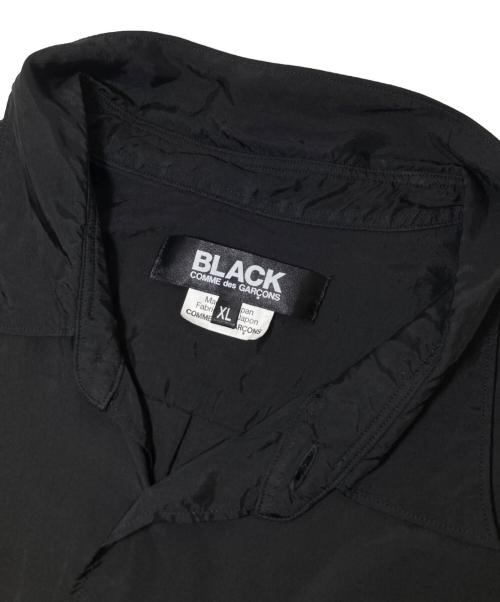 BLACK COMME des GARCONS（ブラックコムデギャルソン）BLACK COMME des GARCONS (ブラックコムデギャルソン) AD2022　サテンS/Sシャツ　1K-B016 ブラック サイズ:XLの古着・服飾アイテム